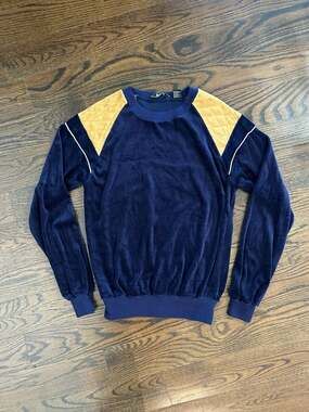 Vintage Richman Navy Blue Velour Quilted Shoulder Sweatshirt Size L